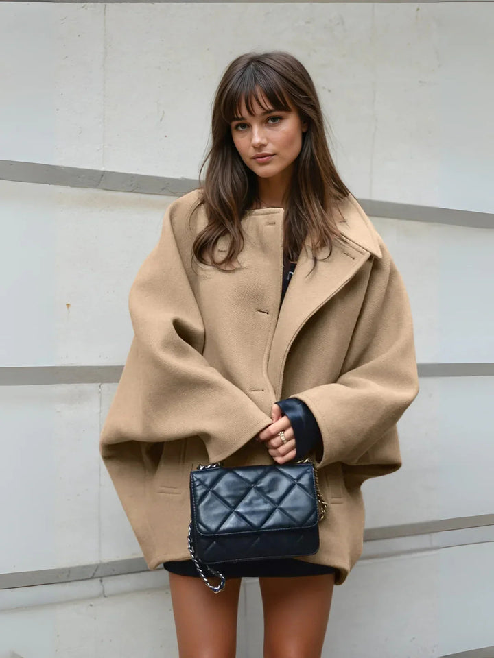 La Femme Solid Mantel